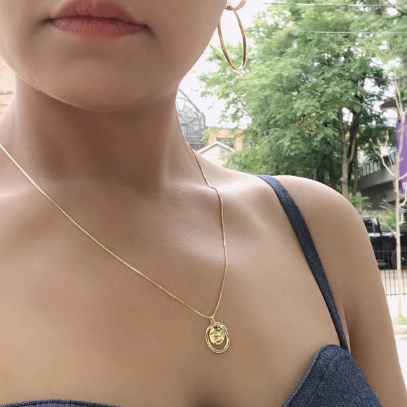 Mila 18K Gold Vermeil Hammered Medal Necklace - Picture 3 of 11